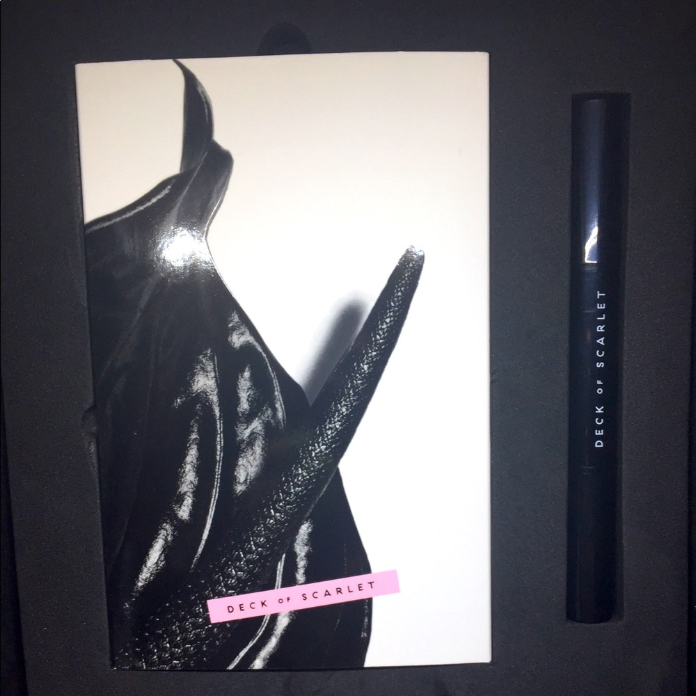 Deck Of Scarlet (Edition No 04) Makeup Pallet